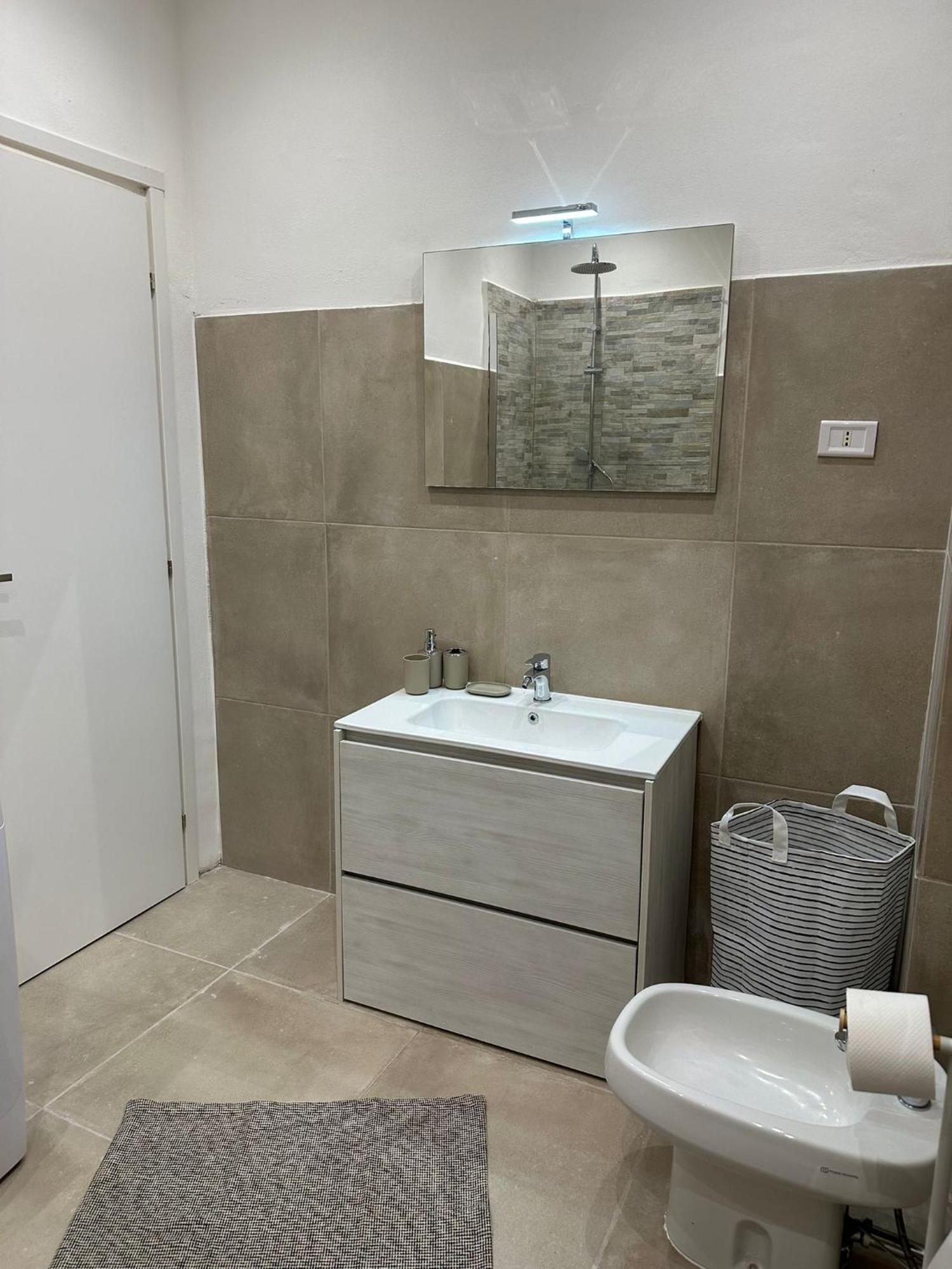 Da Luciano Vicino Stazione Genova Piazza Principe Apartment Ngoại thất bức ảnh